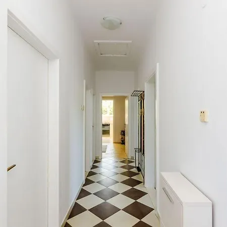 Pavo Apartman