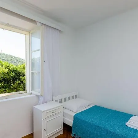 Pavo Apartmán
