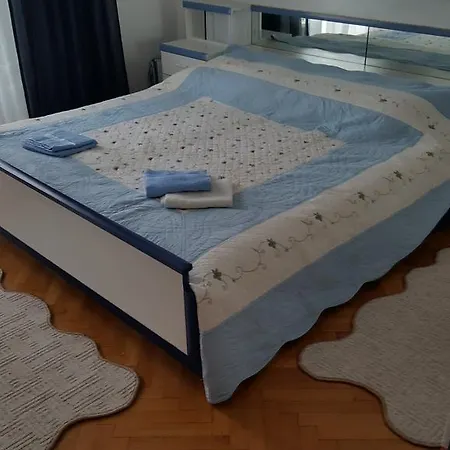 Apartment Pavo *